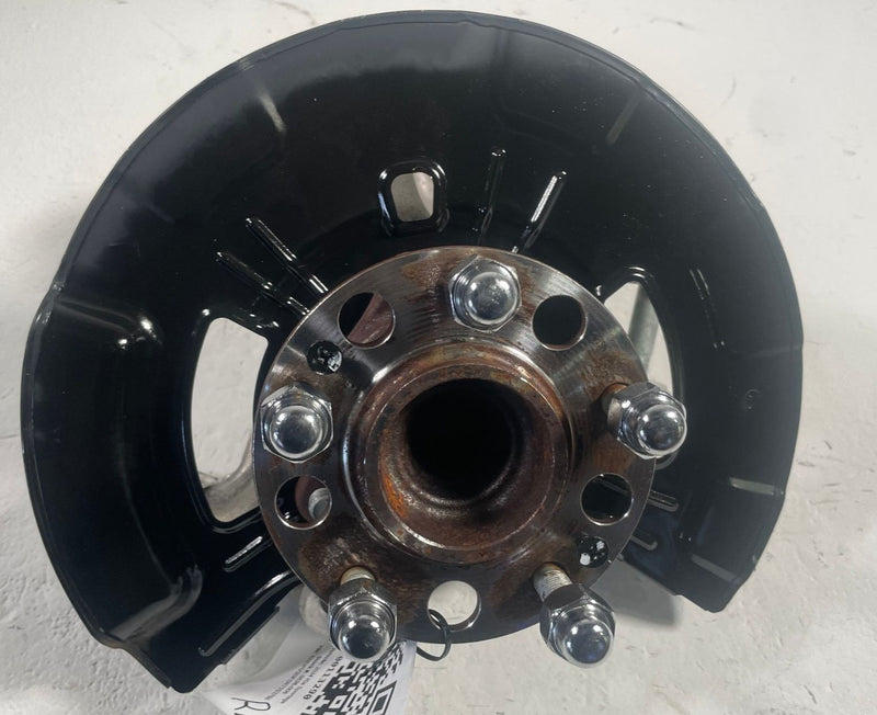 Load image into Gallery viewer, 2023-2026 KIA SPORTAGE FWD REAR LEFT DRIVER SIDE SPINDLE KNUCKLE W/ HUB # 113290
