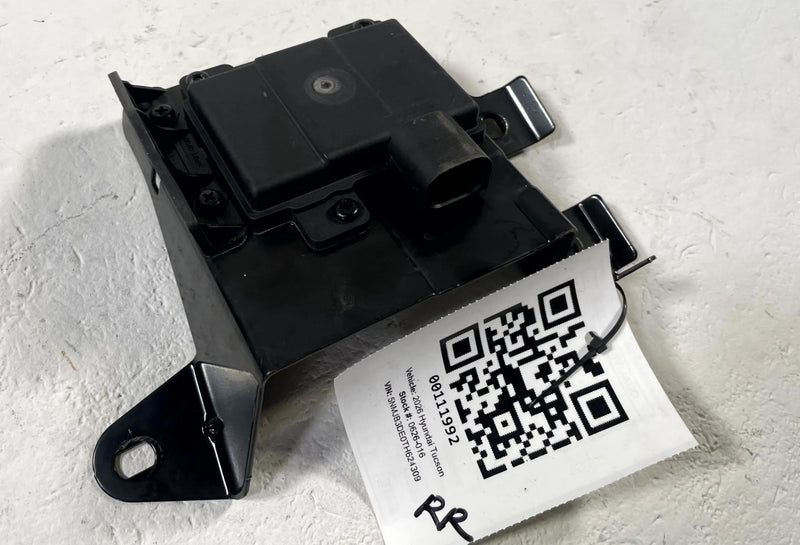 Load image into Gallery viewer, 2025-2026 HYUNDAI TUCSON REAR RIGHT SIDE BLIND SPOT RADAR MODULE SENSOR # 111992