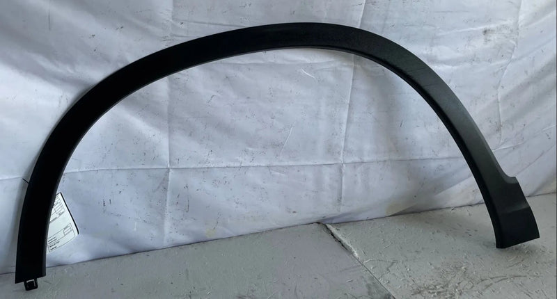 Load image into Gallery viewer, 2022 - 2025 HONDA PASSPORT FRONT LEFT SIDE WHEEL ARCH FLARE MOLDING # 107895