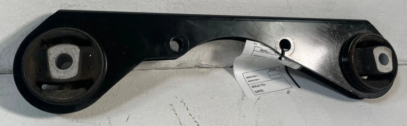 Load image into Gallery viewer, 2021 - 2025 NISSAN ROGUE AWD REAR AXLE DIFFERENTIAL MOUNT BRACKET # 106782