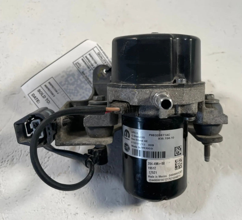 Load image into Gallery viewer, 2018 - 2026 JEEP GLADIATOR WRANGLER BRAKE BOOSTER VACUUM AIR PUMP 3.6L # 114124