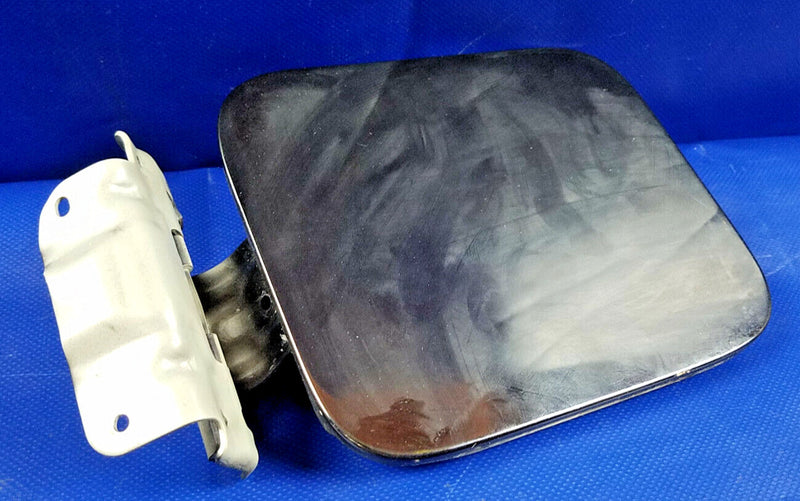 Load image into Gallery viewer, INFINITI M35h M37 M56 Q70 Q70L FUEL GAS FILLER DOOR LID COVER BLACK (GAC) #56205