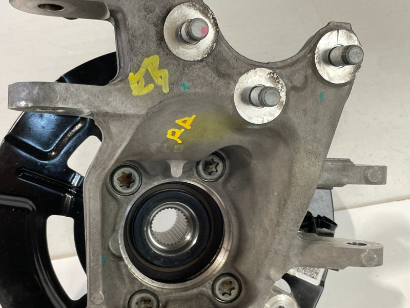Load image into Gallery viewer, 21-23 HYUNDAI SANTA FE AWD REAR RIGHT SIDE SPINDLE KNUCKLE W/ BEARING HUB 101486