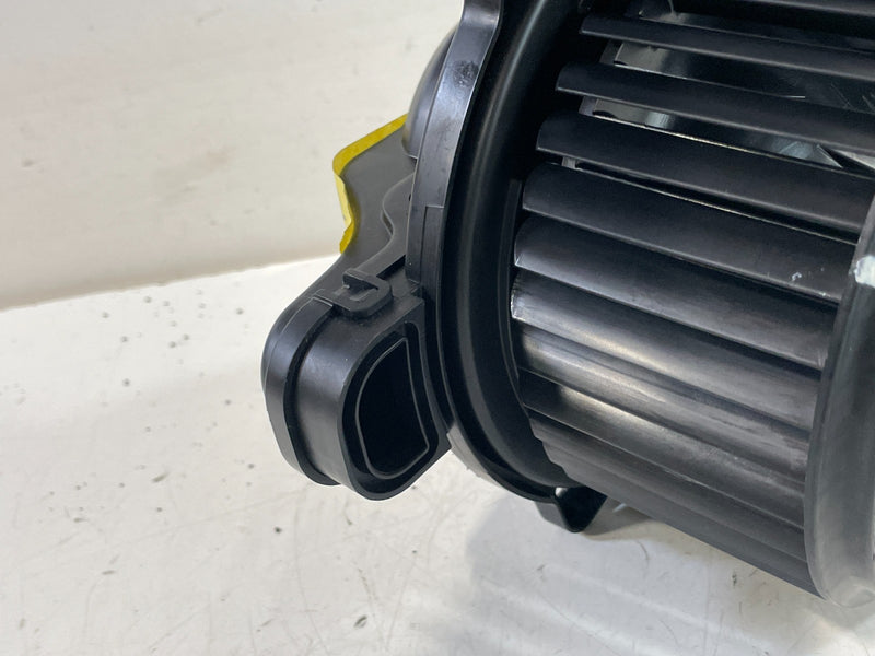 Load image into Gallery viewer, 2022-2025 HYUNDAI PALISADE FRONT DASH AC A/C HEATER BLOWER W/ FAN MOTOR # 104132