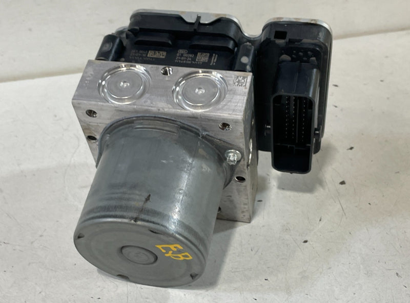 Load image into Gallery viewer, 21-24 TOYOTA CAMRY FWD ABS ANTI LOCK BRAKE PUMP CONTROL MODULE UNIT 2.5L # 99430