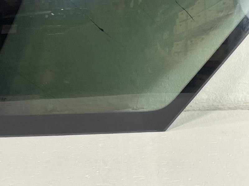Load image into Gallery viewer, 2020-2025 HYUNDAI PALISADE REAR RIGHT PASSENGER SIDE QUARTER WINDOW GLASS 103624