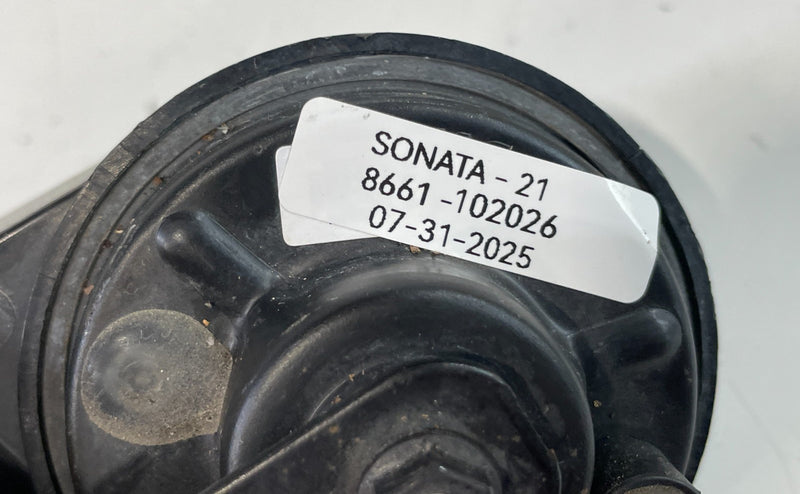 Load image into Gallery viewer, 2020-2023 HYUNDAI SONATA LOW NOTE TONE HORN PITCH SIGNAL 96611-L1000 # 102026