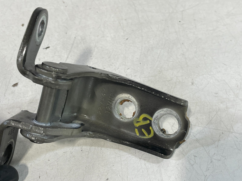 Load image into Gallery viewer, 2013-2025 ACCORD CIVIC INSIGHT FRONT RIGHT PASSENGER UPPER DOOR HINGE # 97358