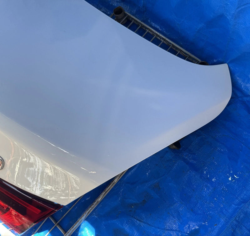 Load image into Gallery viewer, INFINITI Q50 TRUNK LID DECK TAIL GATE HATCH ASSEMBLY WHITE 18-20 # OR15-TRS340