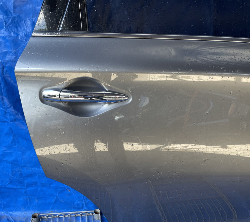 Load image into Gallery viewer, 16-20 INFINITI QX60 REAR RIGHT PASSENGER DOOR ASSEMBLY GRAY KAD # NB1-DRU1538