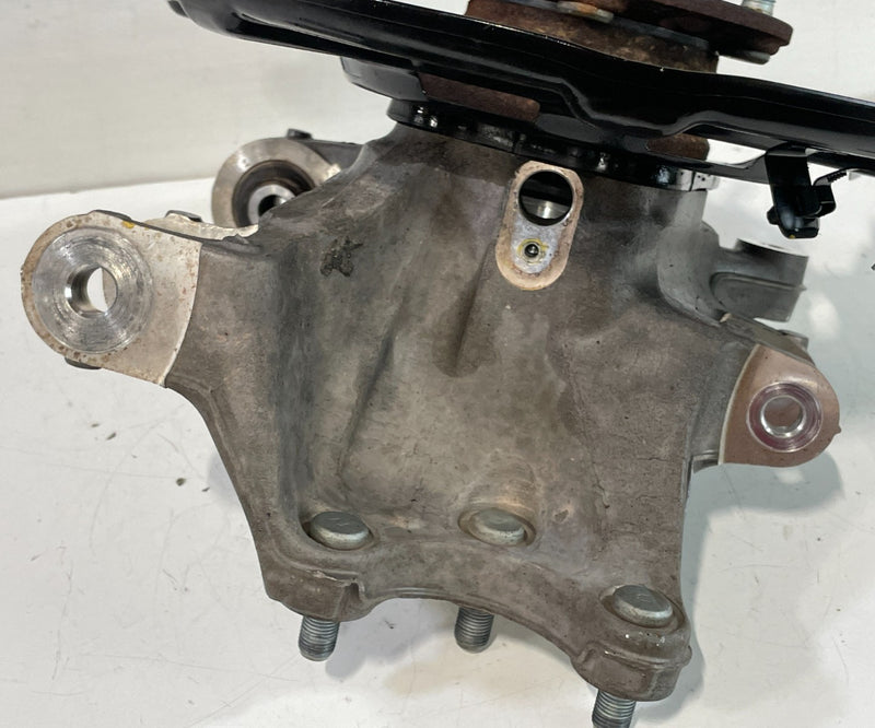Load image into Gallery viewer, 20-25 HYUNDAI PALISADE AWD REAR RIGHT SPINDLE KNUCKLE W/ BEARING HUB # 103352
