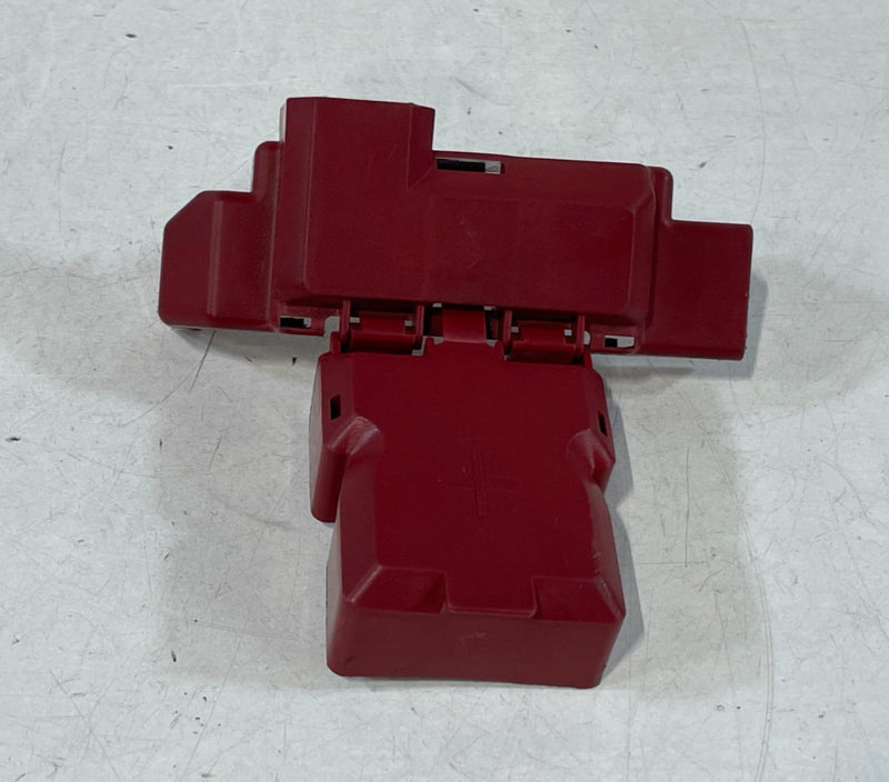 Load image into Gallery viewer, 15-24 INFINITI Q50 Q60 POSITIVE BATTERY CABLE TERMINAL PROTECT COVER 3.0L #96482