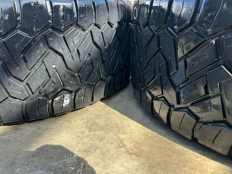 Load image into Gallery viewer, FOR 19-25 CHEVROLET SILVERADO 1500 XD KMC 20x12 WHEEL RIM W/ TIRE (SET#4) 106180