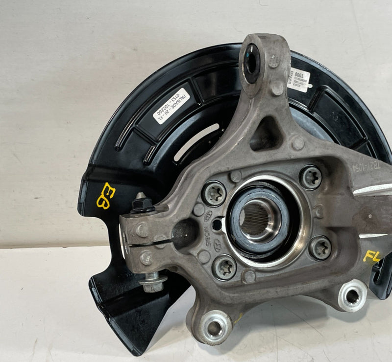Load image into Gallery viewer, 2020-25 HYUNDAI PALISADE FWD FRONT LEFT SPINDLE KNUCKLE W/ BEARING HUB # 102260