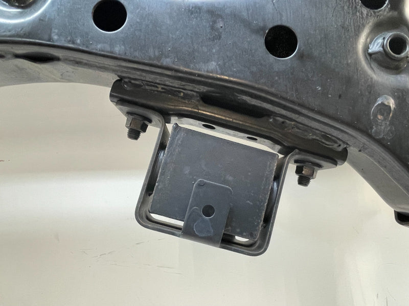 Load image into Gallery viewer, 2021 - 2025 HYUNDAI ELANTRA FRONT SUSPENSION SUBFRAME CROSSMEMBER CRADLE # 79677