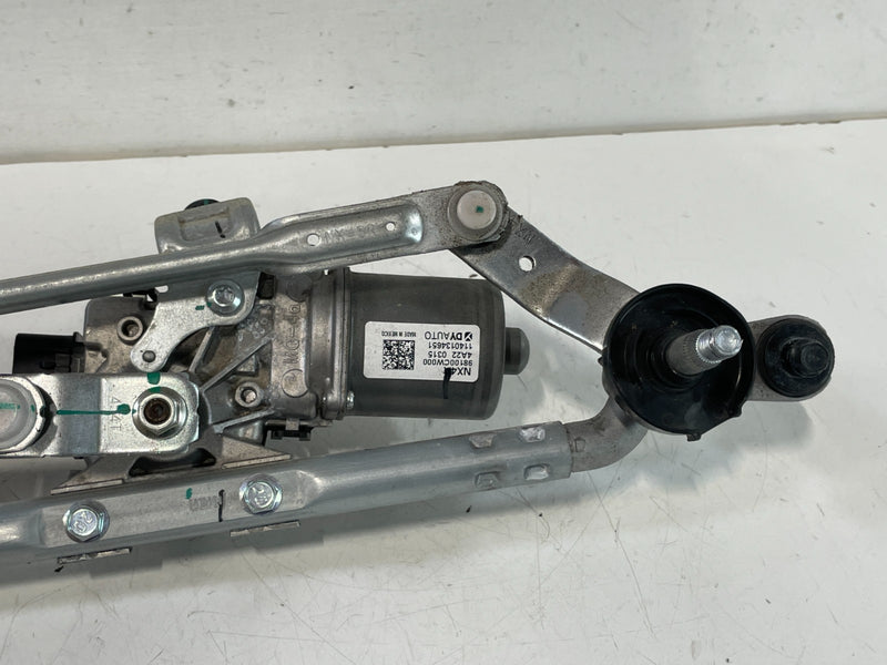 Load image into Gallery viewer, 22-25 HYUNDAI TUCSON FRONT WINDSHIELD WIPER TRANSMISSION LINKAGE W/MOTOR #103302