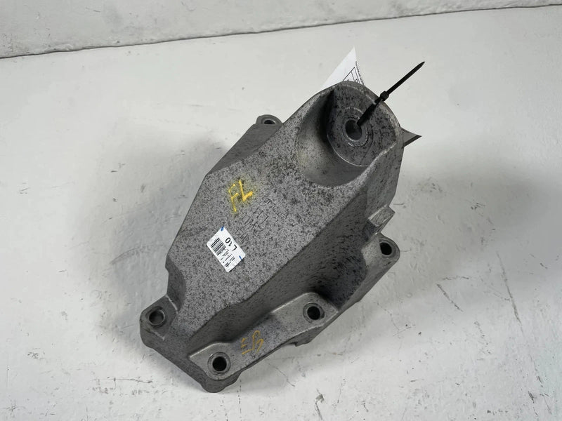 Load image into Gallery viewer, 2019-2023 GENESIS G70 FRONT LEFT SIDE ENGINE MOUNT SUPPORT BRACKET 2.0L # 108169