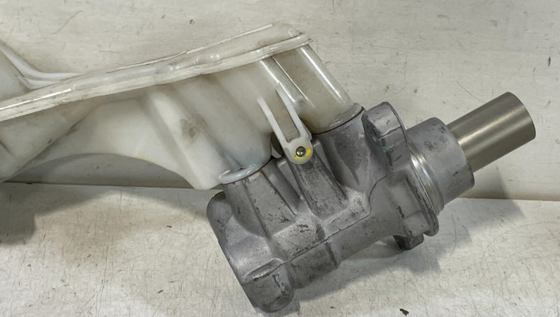 Load image into Gallery viewer, 2019-2025 INFINITI QX50 QX55 BRAKE MASTER CYLINDER RESERVOIR BOOSTER 2.0L #97674