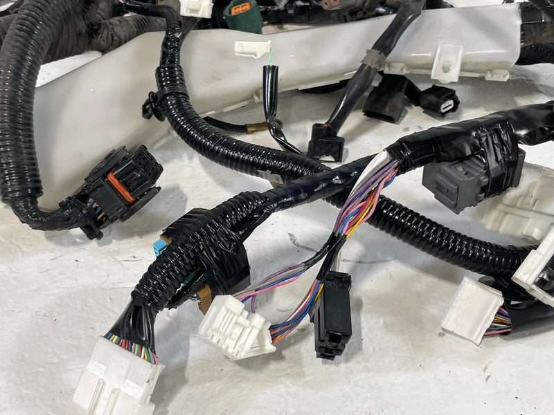 Load image into Gallery viewer, 2017 - 2019 INFINITI Q50 ENGINE ROOM BAY WIRE WIRING HARNESS 3.0L # 100441