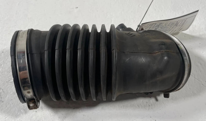 Load image into Gallery viewer, 2019-25 HONDA PASSPORT ENGINE AIR INTAKE TUBE INLET DUCT HOSE PIPE # 107827