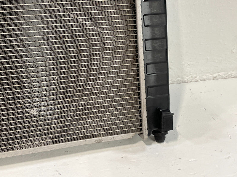 Load image into Gallery viewer, 08 - 17 INFINITI FX35 EX35 QX70 RADIATOR ASSEMBLY AUTOMATIC TRANSMISSION # 97308
