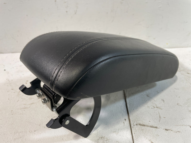 Load image into Gallery viewer, ⭐⭐ 2017-2019 INFINITI QX30 CENTER CONSOLE ARM REST ARMREST LID COVER BLACK ⭐⭐