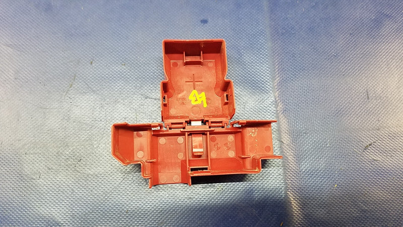 Load image into Gallery viewer, 2017-2020 INFINITI Q60 POSITIVE BATTERY TERMINAL COVER 24345-4GC0A 3.0L # 76000