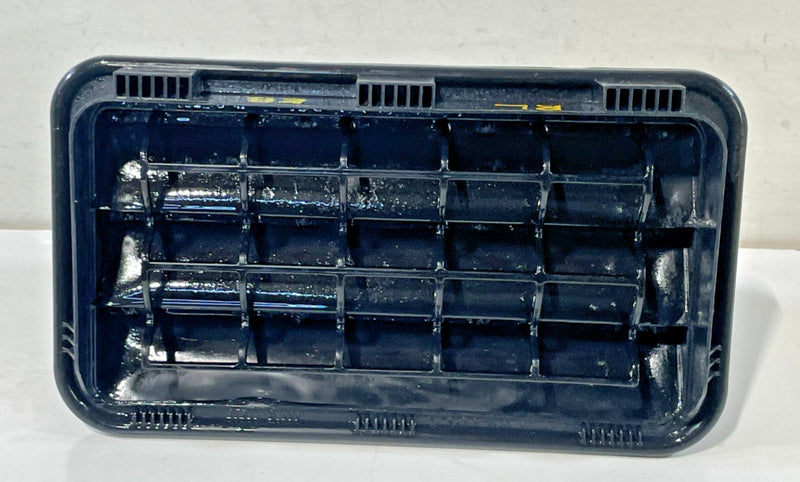 Load image into Gallery viewer, 19-25 HYUNDAI SANTA FE PALISADE REAR LEFT OR RIGHT SIDE AIR VENT GRILLE # 101414