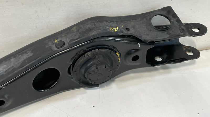 Load image into Gallery viewer, 2020-2025 HYUNDAI PALISADE REAR RIGHT SIDE LOWER CONTROL ARM SPRING PERCH 102388