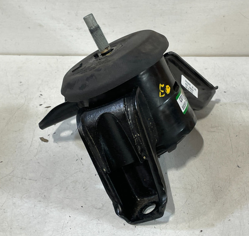 Load image into Gallery viewer, 20-25 HYUNDAI PALISADE FWD FRONT RIGHT SIDE ENGINE MOUNT SUPPORT BRACKET #100209