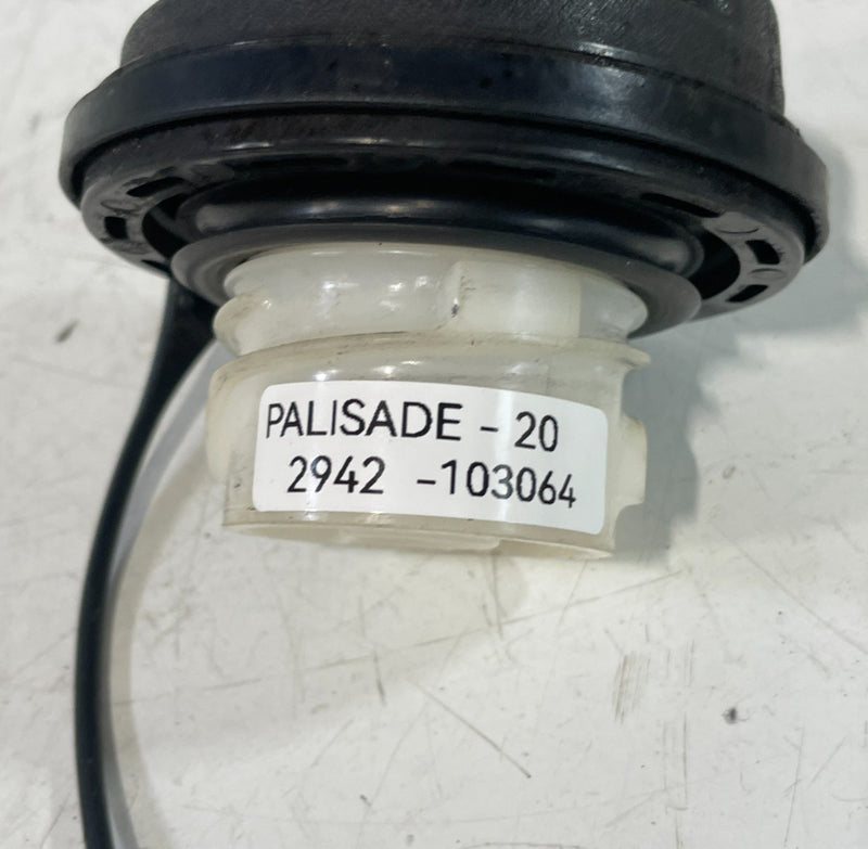 Load image into Gallery viewer, 04-25 HYUNDAI PALISADE ELANTRA GENESIS G70 REAR FUEL GAS TANK FILLER CAP #103064