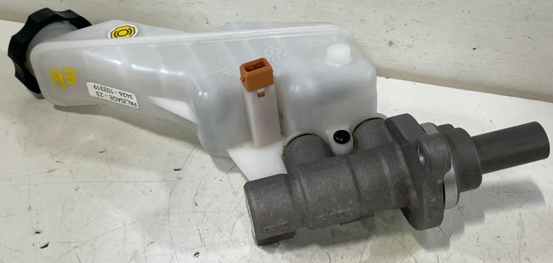 Load image into Gallery viewer, 20-25 HYUNDAI PALISADE BRAKE BOOSTER MASTER CYLINDER W/ RESERVOIR 3.8L # 103319
