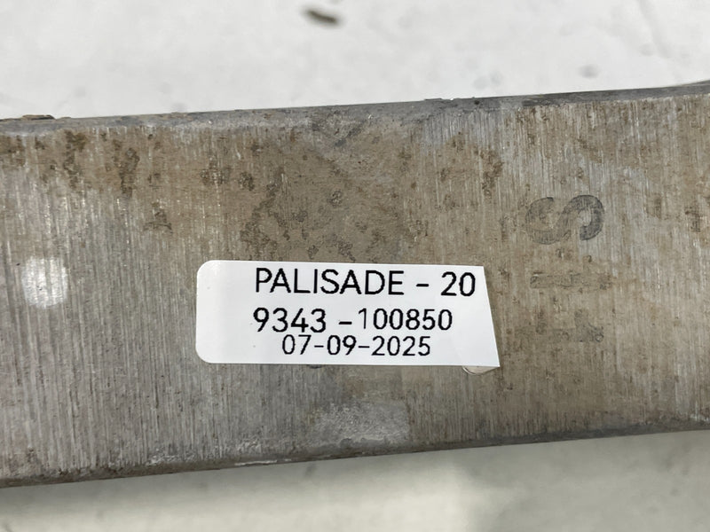 Load image into Gallery viewer, 19-25 HYUNDAI SANTA FE PALISADE ENGINE MOTOR MOUNT TORQUE ARM ROLL ROD # 100850