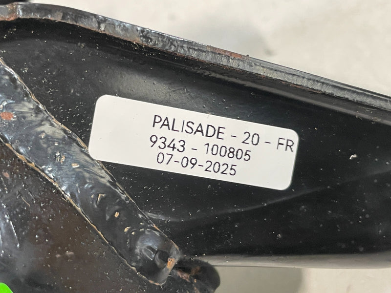 Load image into Gallery viewer, 20-25 HYUNDAI PALISADE AWD FRONT RIGHT SIDE ENGINE MOUNT SUPPORT BRACKET #100805