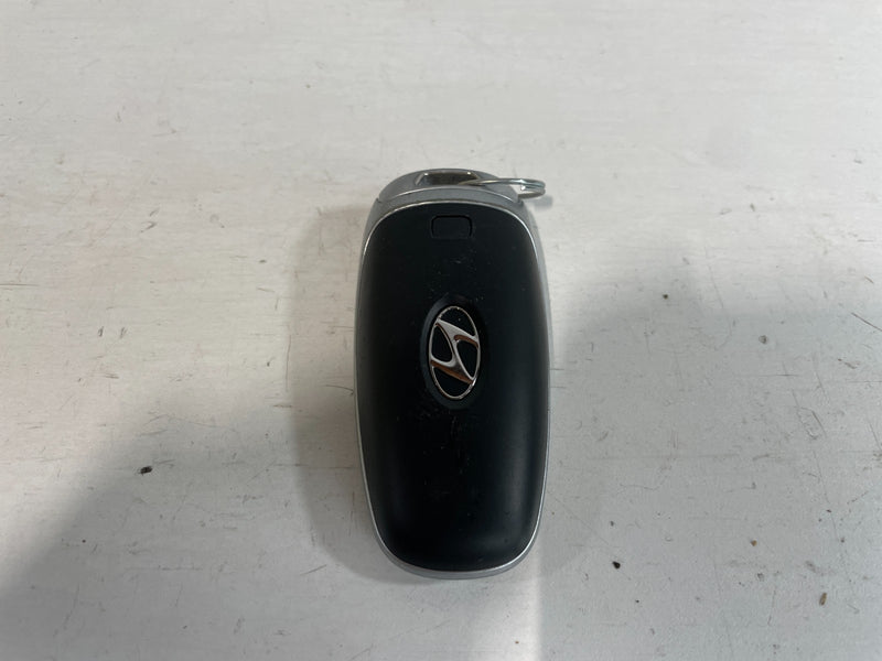 Load image into Gallery viewer, 2025 HYUNDAI PALISADE ENGINE & BODY CONTROL MODULE ECM BCM W/ KEY FOB # 104185