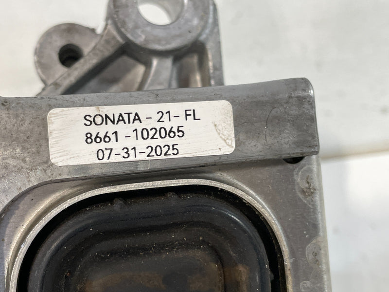 Load image into Gallery viewer, 2020-2024 HYUNDAI SONATA FWD TRANSMISSION LEFT MOUNT SUPPORT BRACKET # 102065