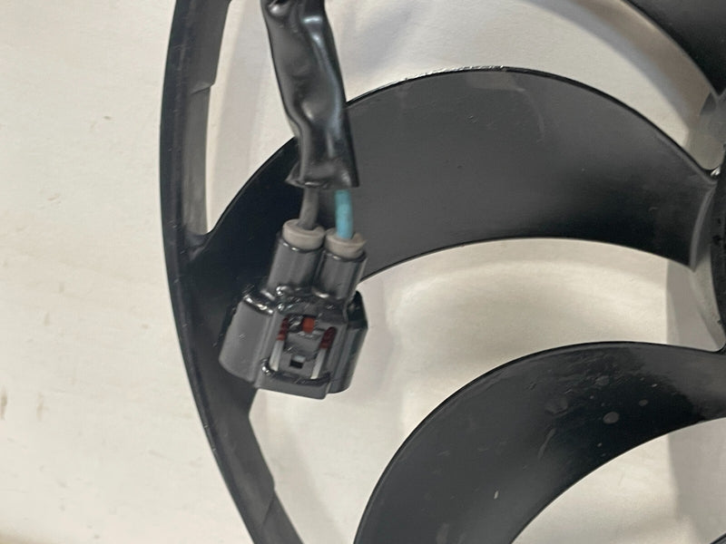 Load image into Gallery viewer, 09-19 INFINITI FX50 M56 QX70 Q70L RIGHT SIDE RADIATOR COOLING FAN BLADE # 94046