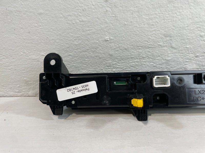 Load image into Gallery viewer, 2023-2025 HYUNDAI PALISADE FRONT DASH MEDIA RADIO CONTROL SWITCH PANEL # 104182