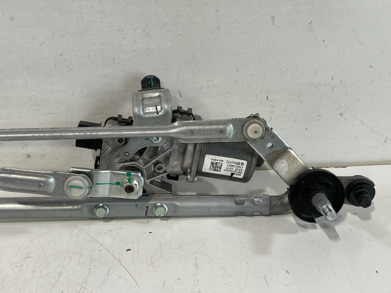 Load image into Gallery viewer, 22-25 HYUNDAI TUCSON FRONT WINDSHIELD WIPER TRANSMISSION LINKAGE W/MOTOR #103302