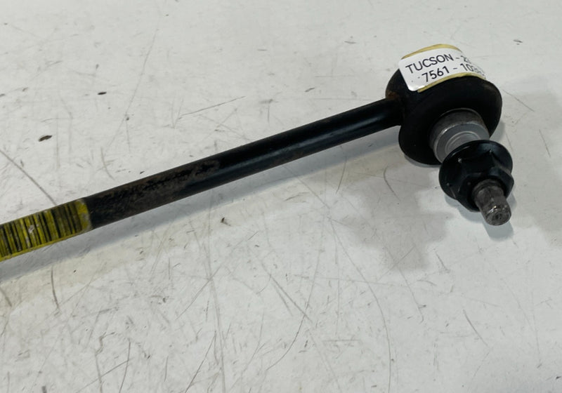 Load image into Gallery viewer, 22-25 HYUNDAI TUCSON FRONT LEFT OR RIGHT STABILIZER SWAY BAR END LINK # 103803