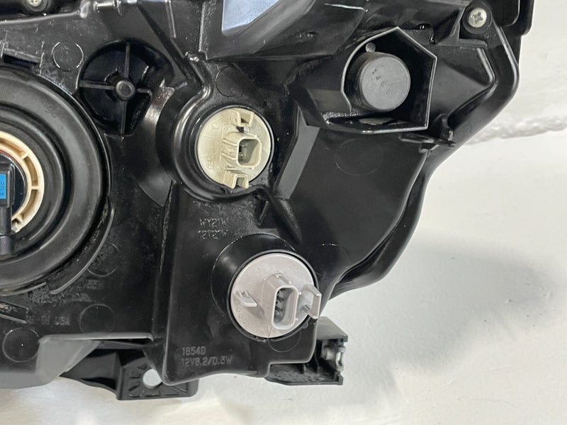 Load image into Gallery viewer, 2019 - 2021 HONDA CIVIC RIGHT SIDE HALOGEN HEADLIGHT HEADLAMP # IG12-HDS1054