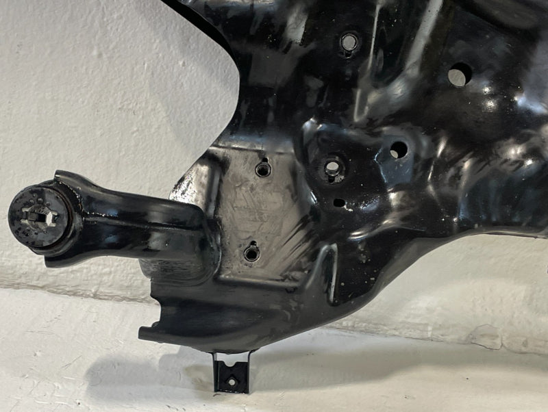 Load image into Gallery viewer, 20-25 HYUNDAI PALISADE FWD FRONT SUSPENSION SUBFRAME CROSSMEMBER CRADLE # 100331