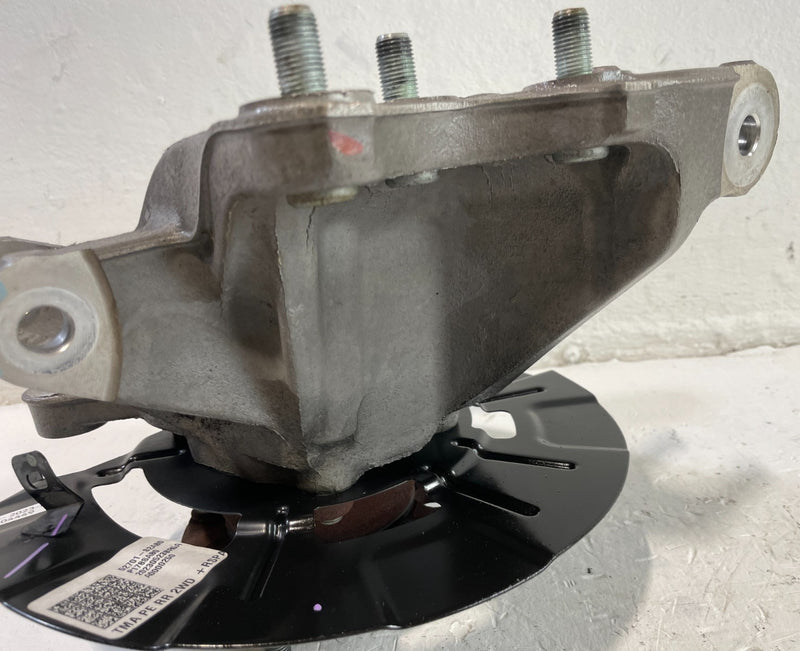 Load image into Gallery viewer, 2021-2025 HYUNDAI SANTA FE FWD REAR RIGHT SPINDLE KNUCKLE W/ WHEEL HUB # 104449