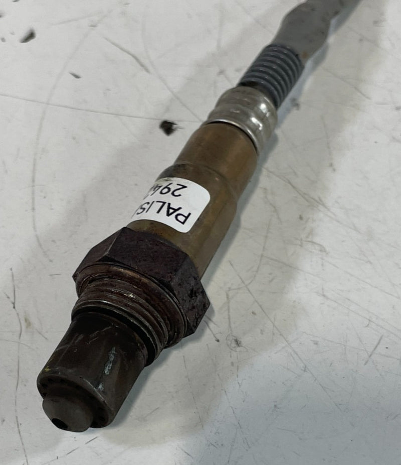 Load image into Gallery viewer, 20-25 HYUNDAI PALISADE FRONT RIGHT UPPER EXHAUST LAMBDA O2 OXYGEN SENSOR #103056