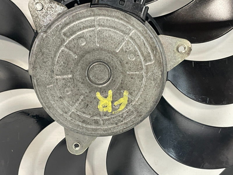 Load image into Gallery viewer, 09-19 INFINITI FX50 M56 QX70 Q70L RIGHT SIDE RADIATOR COOLING FAN BLADE # 94046