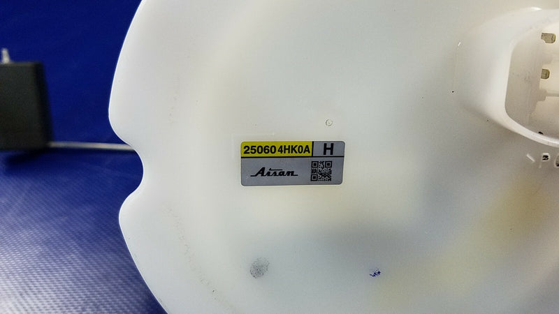 Load image into Gallery viewer, 16 - 23 INFINITI Q50 Q60 Q70 Q70L FUEL GAS PUMP GAUGE LEVEL SENDING UNIT # 68358