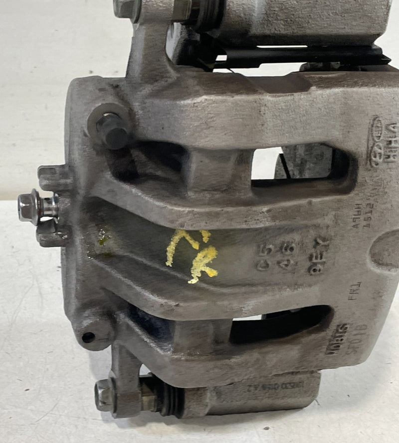 Load image into Gallery viewer, 2020 - 2025 HYUNDAI PALISADE FWD FRONT LEFT DRIVER SIDE BRAKE CALIPER # 100260