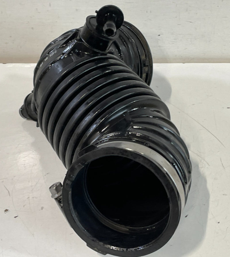 Load image into Gallery viewer, 20-25 HYUNDAI SONATA SANTA FE ENGINE AIR CLEANER INTAKE HOSE TUBE 2.5L # 102040