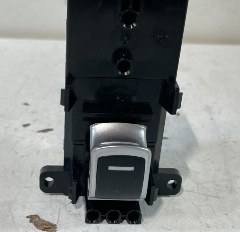 Load image into Gallery viewer, HONDA CIVIC ACCORD REAR LEFT OR RIGHT SIDE DOOR WINDOW SWITCH W/O BEZEL # 99087