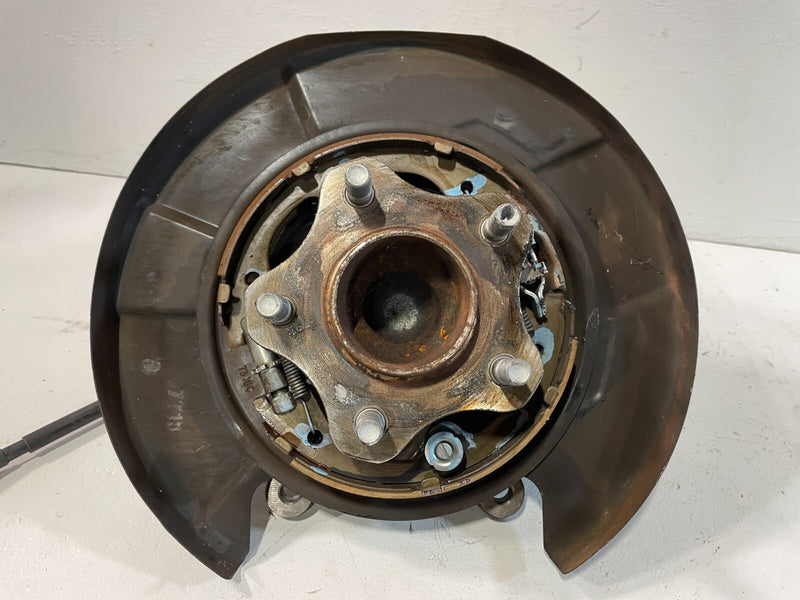 Load image into Gallery viewer, 13 - 20 INFINITI QX60 FWD REAR LEFT SIDE SPINDLE KNUCKLE W/ BEARING HUB # 85486